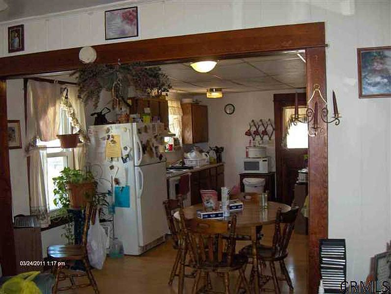 2nd image of 11-13 MONTCALM Avenue
