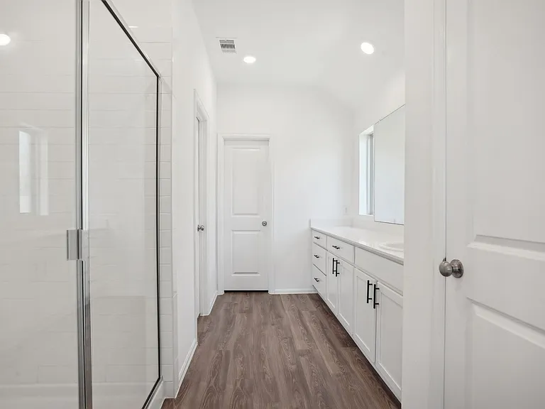 7807 Eagle Creek Ln — Photo 11