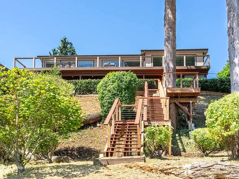 5594 Illahee Rd NE — Photo 57