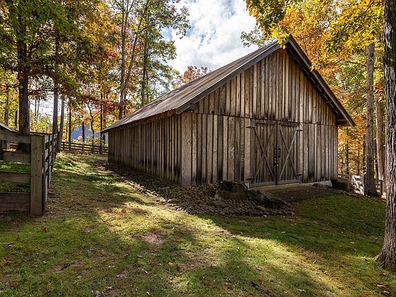 63rd image of 5551 Parker Branch Rd
