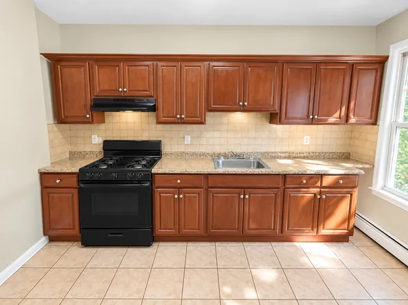 24 N 17th St Floor 2, East Orange, NJ 07017