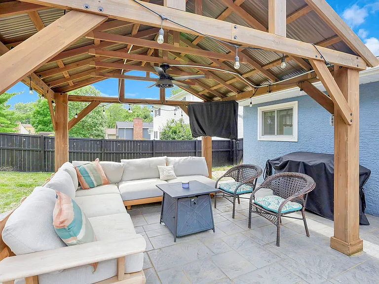 548 Theori Ave — Photo 49