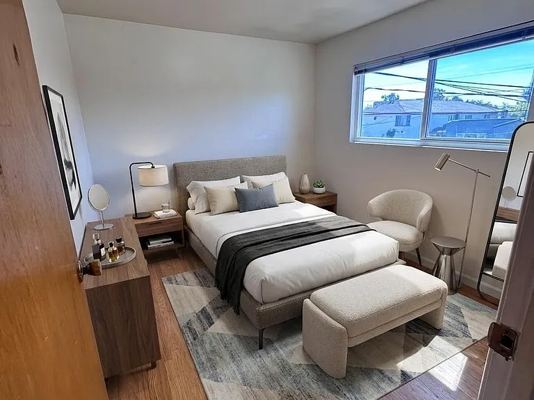 240 Chumalia St #2 — Photo 4