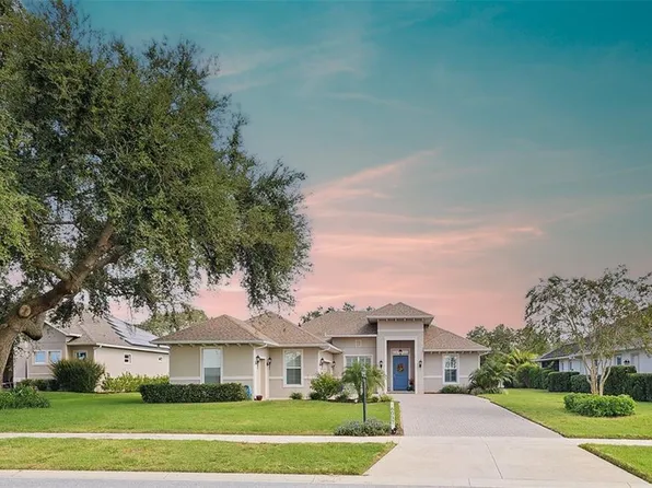 6037 Apex Way, Lady Lake, FL 32159