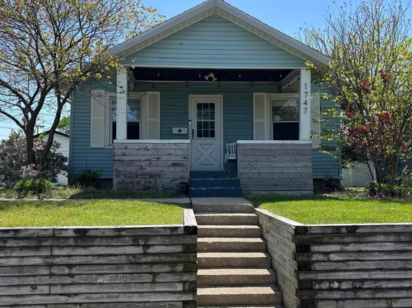 1747 Linden Ave, Mishawaka, IN 46544