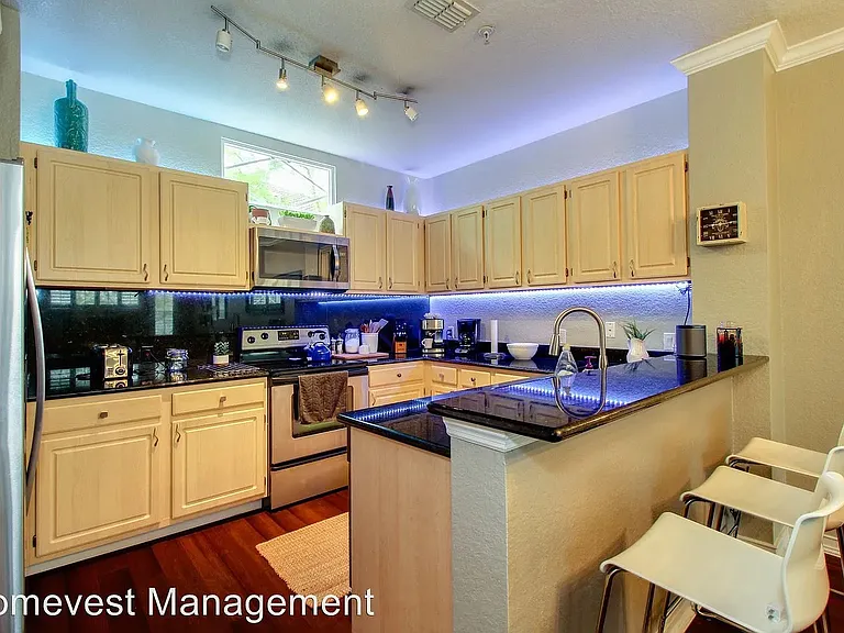 1518 Legacy Club Dr — Photo 3