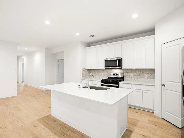 30615 Skye Villa Ln — Photo 13