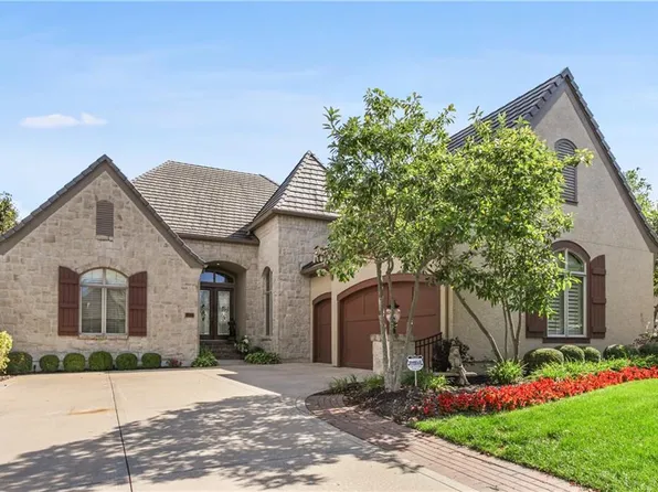 14117 Nicklaus Dr, Overland Park, KS 66223