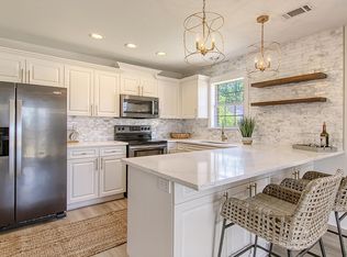 3299 Queensgate Way, Mount Pleasant, SC 29466