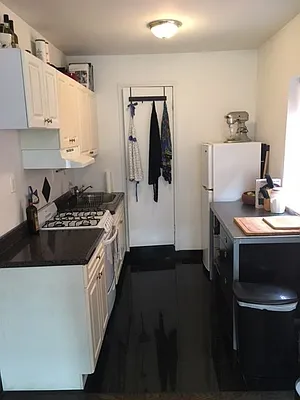 Rented by The MJS Group NY LLC | media 24