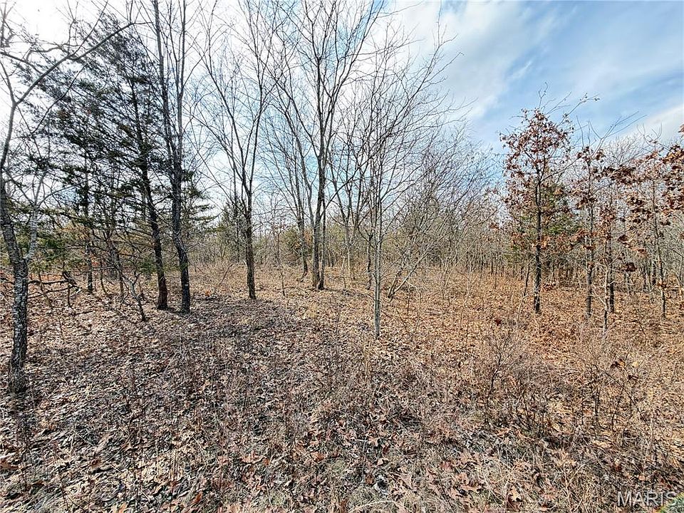 1st image of Dogwood Ln