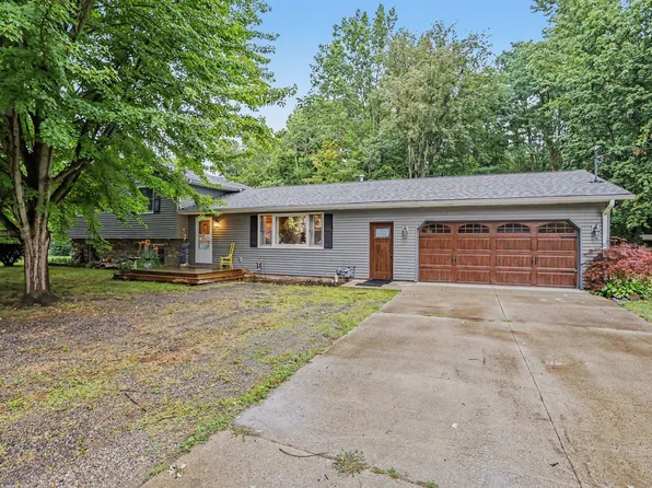 6590 Brunden Pl, Coloma, MI 49038