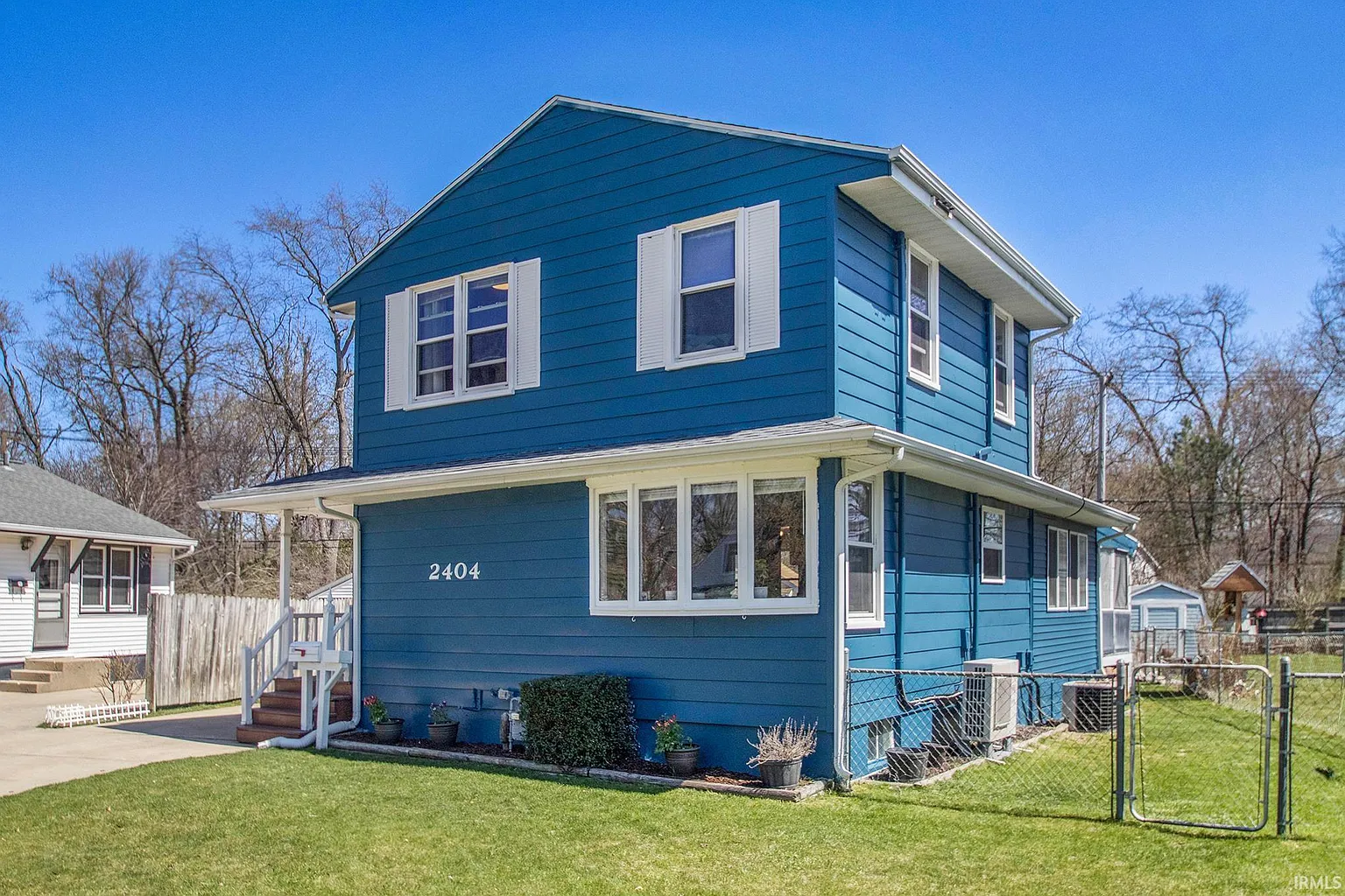 2404 Normandy Dr photo 1
