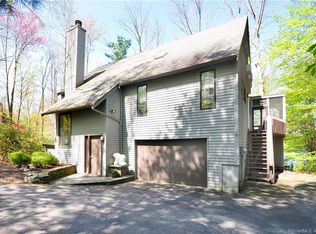 304 E Hyerdale Dr, Goshen, CT 06756