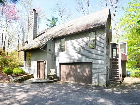 304 East Hyerdale Drive, Goshen, CT 06756