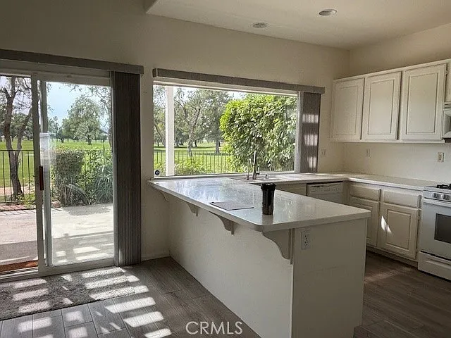 904 Bergamo Ave — Photo 39