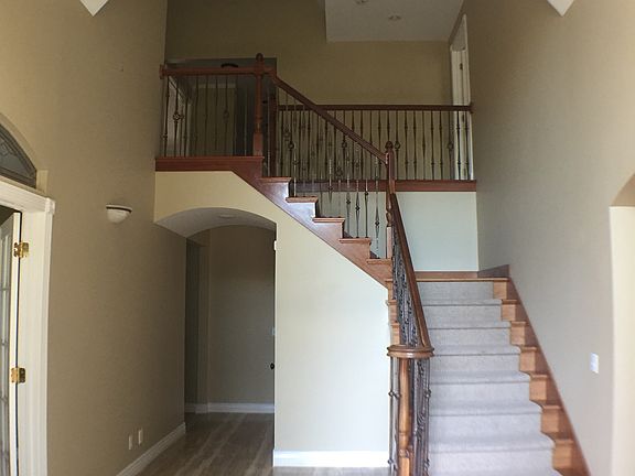 3rd image of 2211 E Laird Way