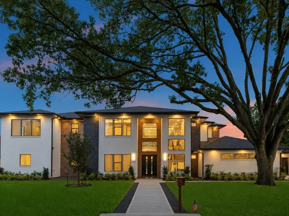302 Piedmont St, Sugar Land, TX 77478