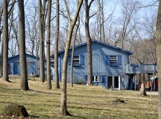W1306 Yarwood Rd, Brooklyn, WI 53521