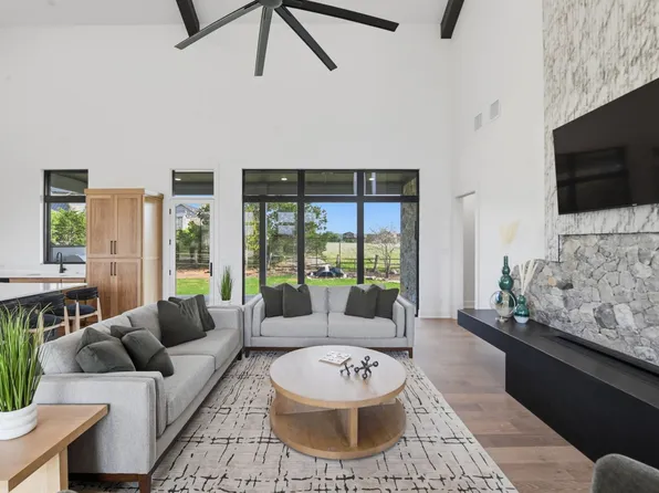 2025 Limestone Trl, Graford, TX 76449