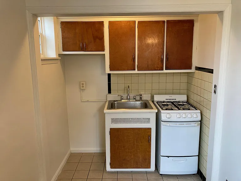 2816 S Moreland Blvd #1 — Photo 14