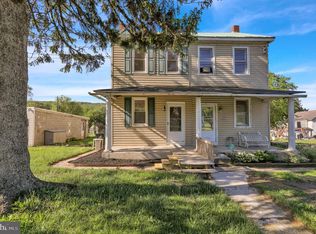 960 W Penn Ave, Robesonia, PA 19551