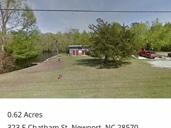 323 E Chatham St, Newport, NC 28570