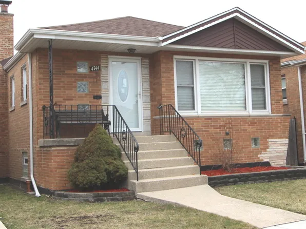 4744 S Lawler Ave, Chicago, IL 60638