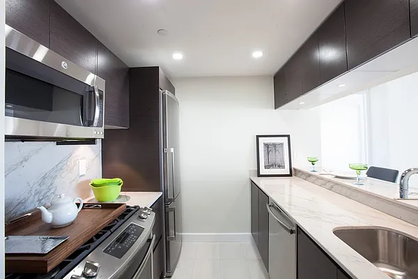 Rented by Stonehenge NYC LLC | media 44