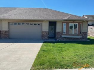 255 Enchantment Rd, Rapid City, SD 57701