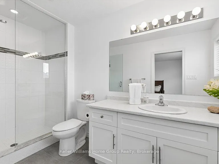 12 Ambrous Cres — Photo 20