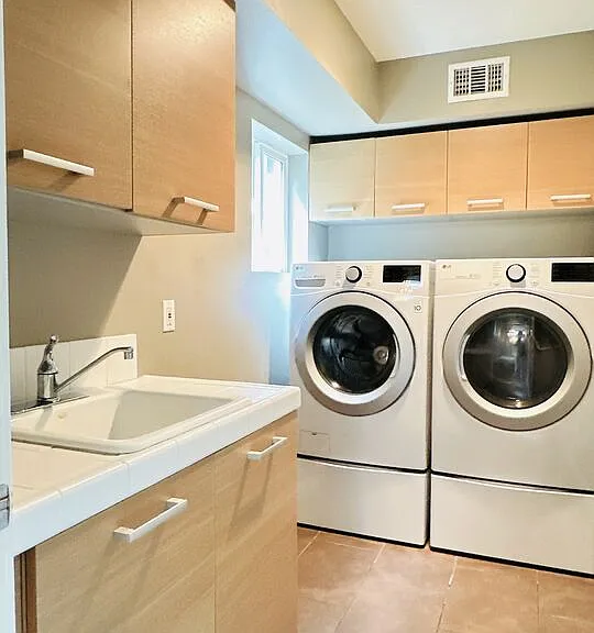 6581 Seabluff Dr #11 — Photo 26
