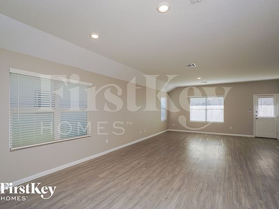 5th image of 1252 Treehouse Ln