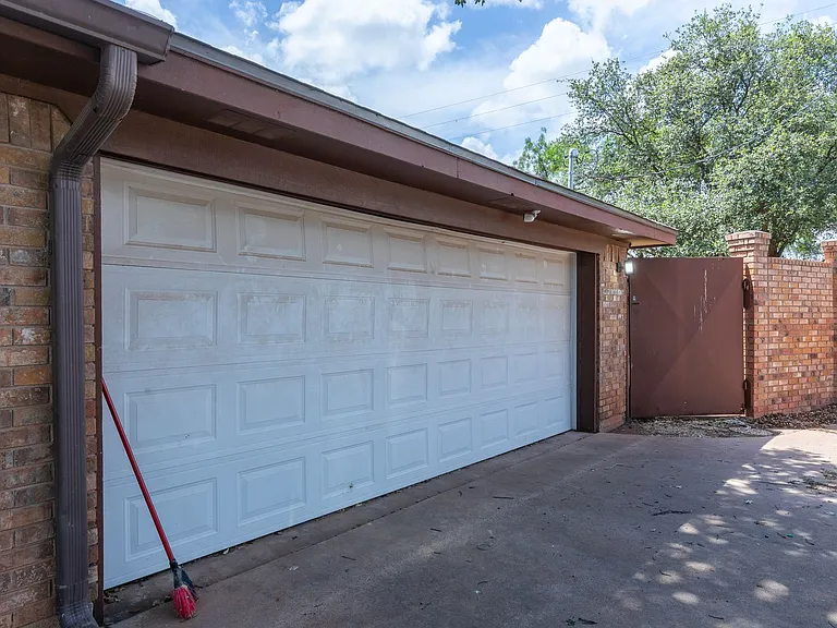 46 Augusta Dr — Photo 58
