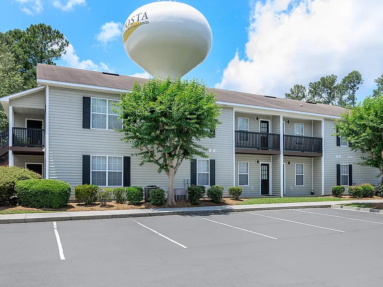Baytree Condominiums — Photo 7