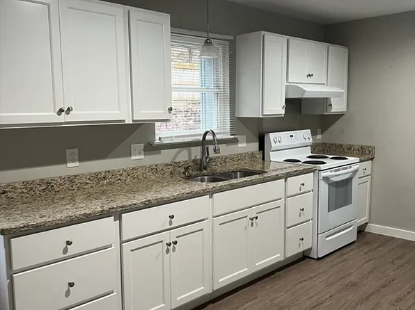 2 Chesterfield Rd Unit 2, Williamsburg, MA 01096