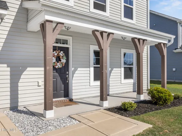 566 Transom Way, Sneads Ferry, NC 28460