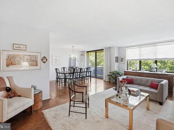 5225 Pooks Hill Rd APT 910N, Bethesda, MD 20814