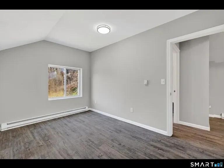 158 Cliff St — Photo 10