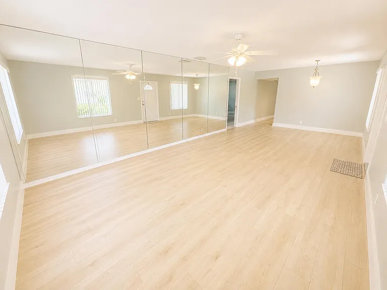 1232 Cabana Rd #1 — Photo 7