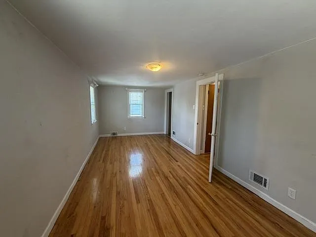 1530 Hill Ave — Photo 10