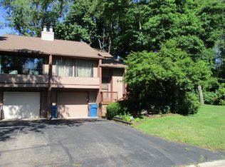 2376 Strathmore St, Kalamazoo, MI 49009