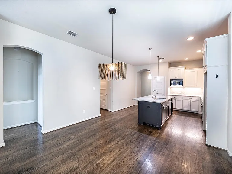 1217 Naples Dr — Photo 21