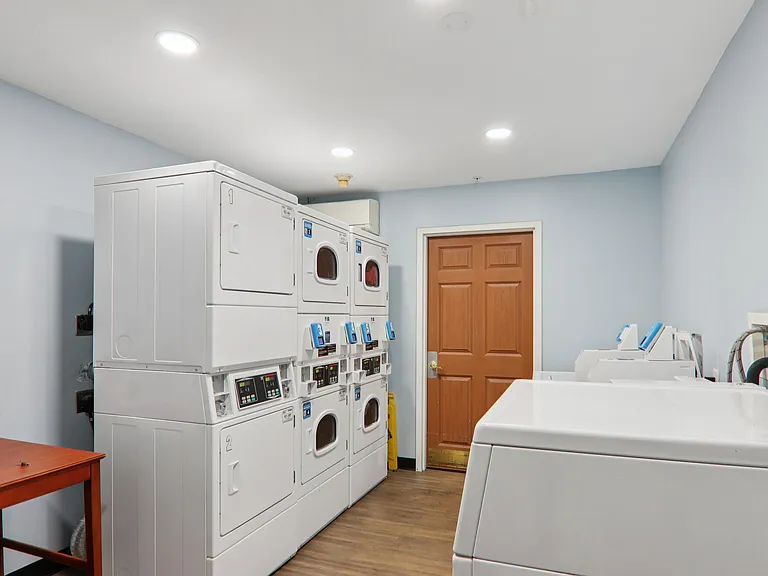 Flats at Haywood — Photo 10