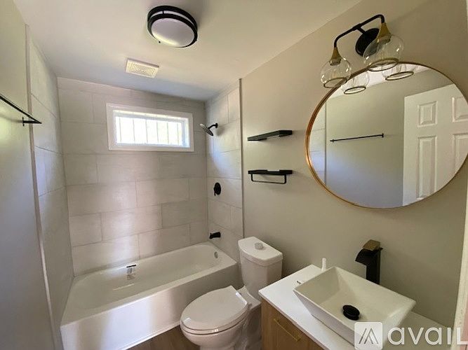2nd image of 413 Howard Rd #3