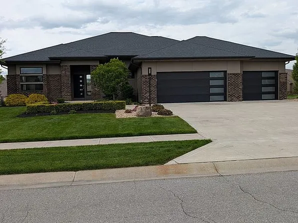 15084 Whisper Rock Blvd, Fort Wayne, IN 46845