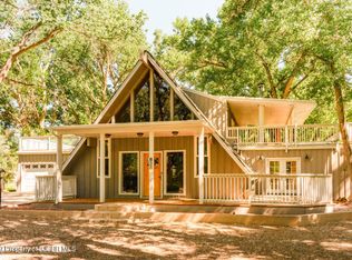 836 Shady Ln, Farmington, NM 87401