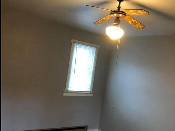 5th image of 451 W Jefferson St APT 3