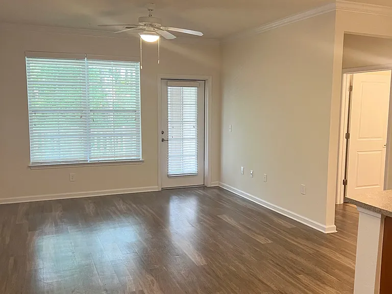 Belmont at Tryon Apartments — Photo 132