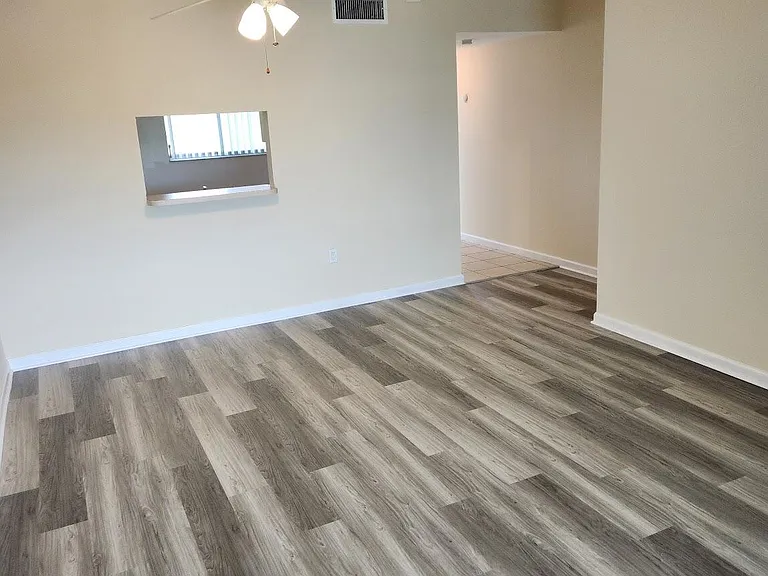 731 N Pine Island Rd #402 — Photo 3